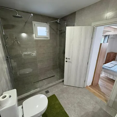 Alex's Seafront * Lefkimmi