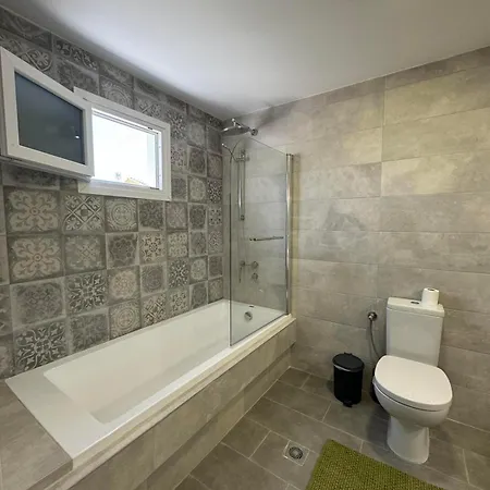 Holiday home Alex's Seafront Lefkimmi (Corfu)