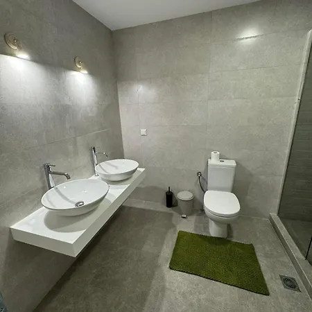 Nyaraló Alex's Seafront *