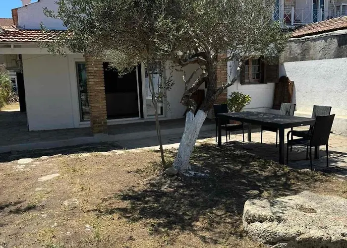 Holiday home Alex's Seafront Lefkimmi (Corfu)